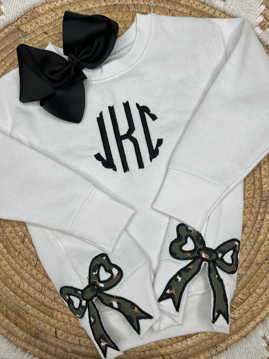 Monogram side bow sweatshirt