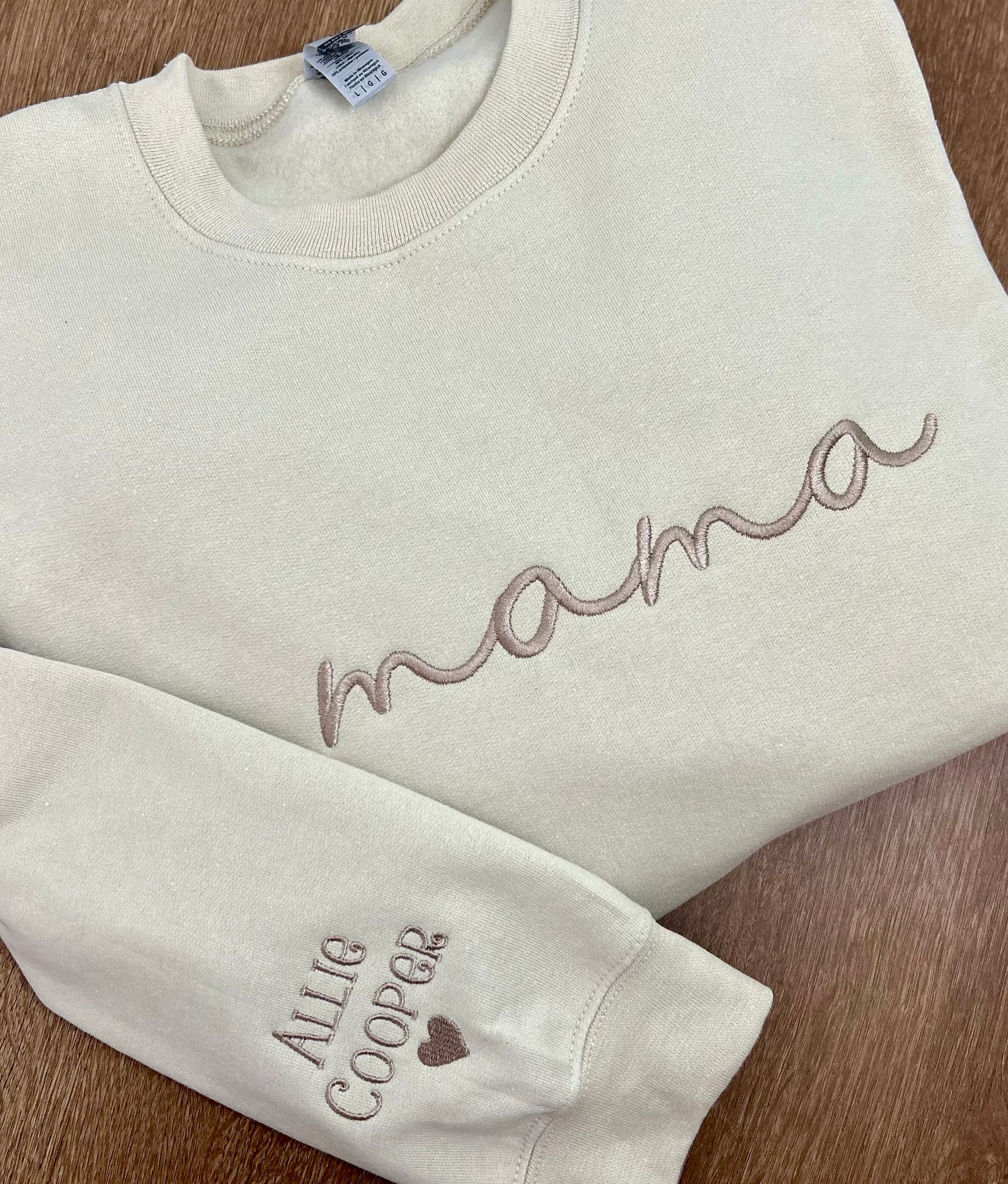 Script font Mama shirt